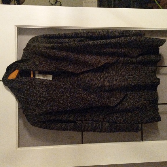 3/$30 Red Paint Cardigan Wrap - Picture 1 of 3